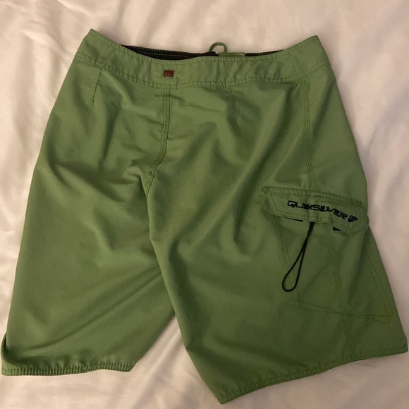 Quicksilver board shorts - Picture 3 of 3